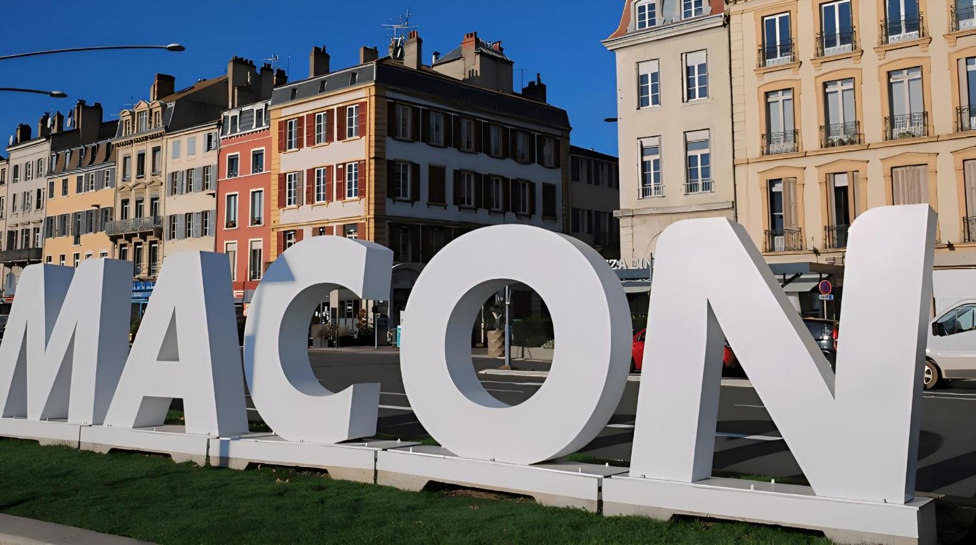 Le Maconnais - Hyper Centre Macon - Parking Gratuit - A 600M De La Gare Apartment Exterior photo
